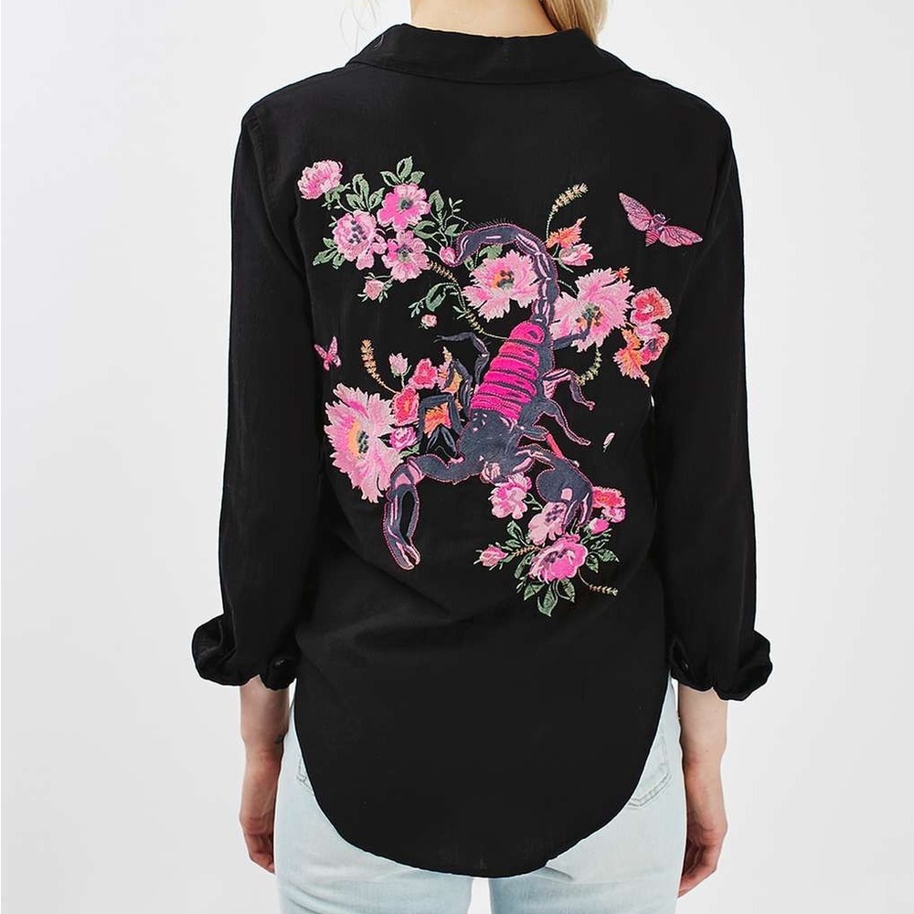 4 for 15$✨Topshop scorpion embroidered shirt
